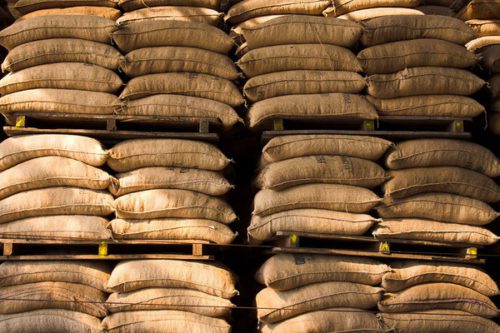 علت گران بودن واردات قهوه به ایران چیست؟
